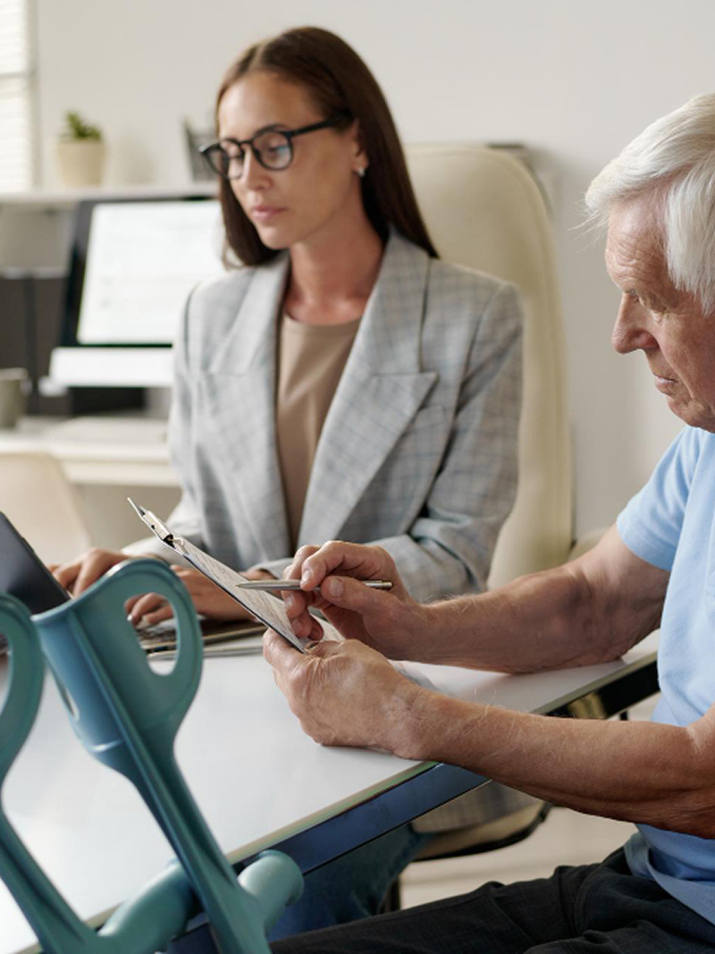 AI-powered patient support analytics and management dashboard
