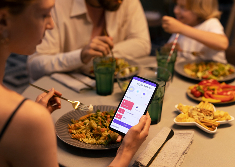 Food delivery & digital ordering mobile app ecosystem