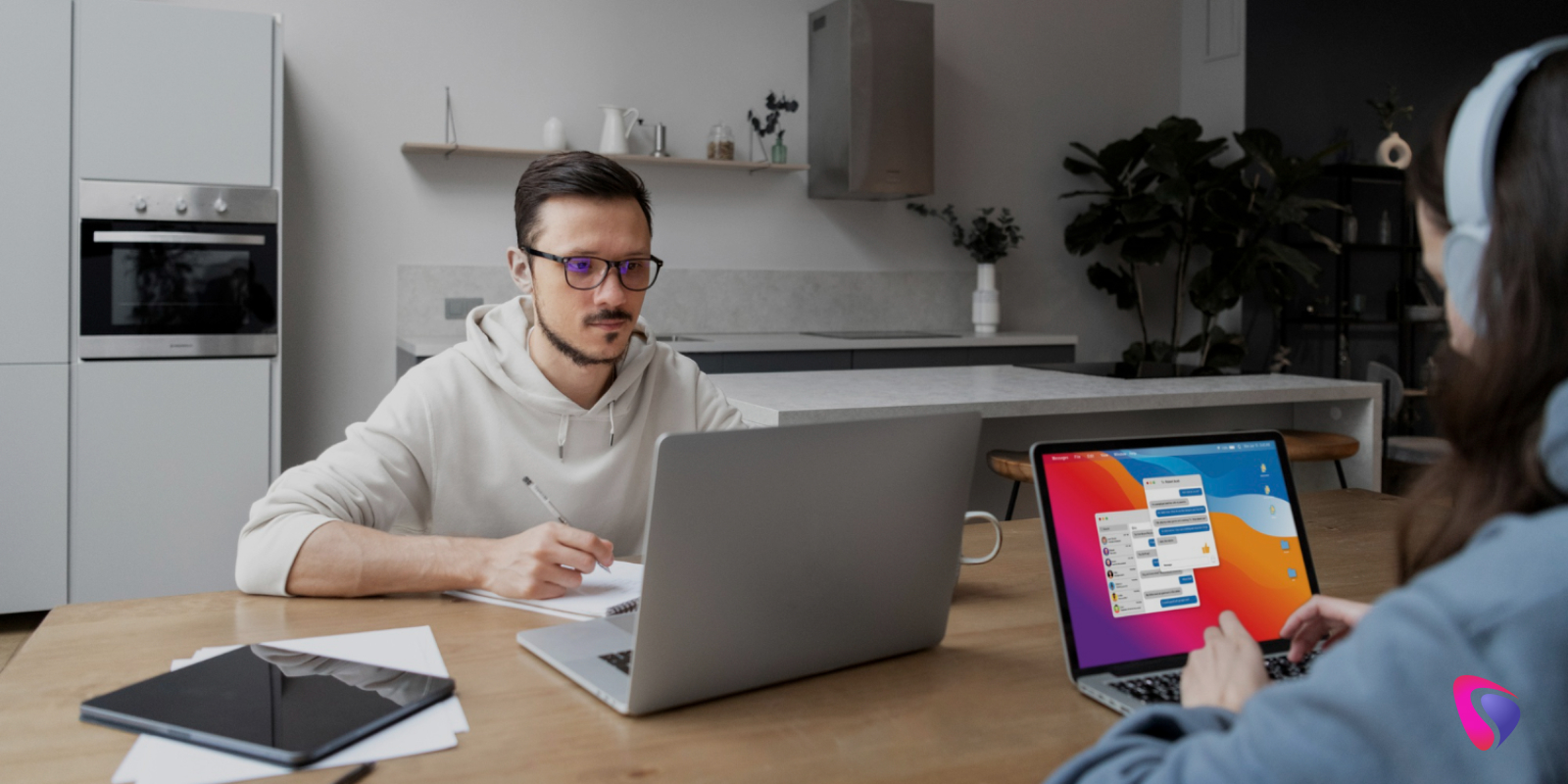 Working From Home Vs Office Which Is Better Hyperlink InfoSystem Working From Home Vs Office Which Is Better Hyperlink InfoSystem