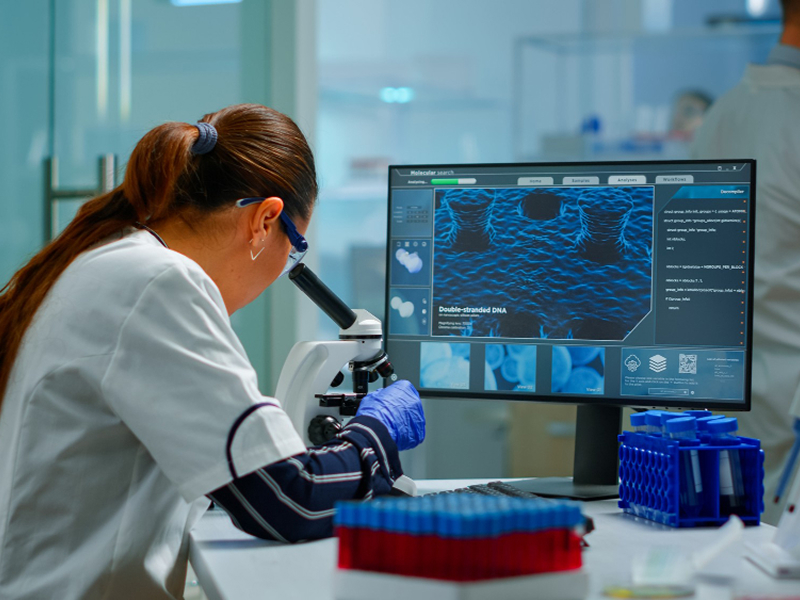 intelligent healthcare system for real-time patient monitoring
